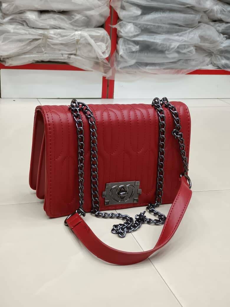 Cross hand bags