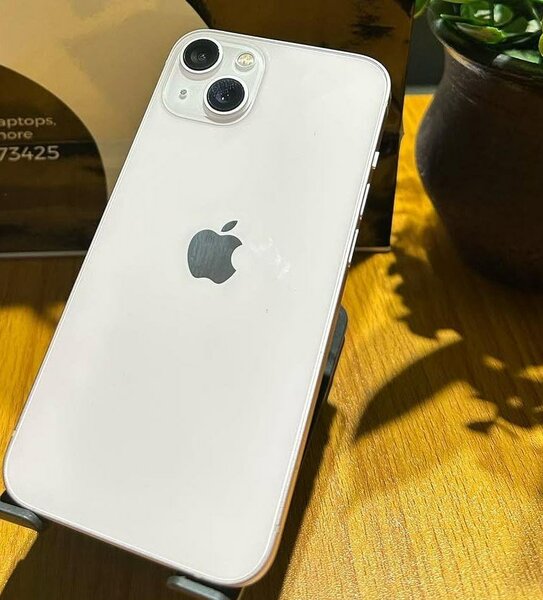 iPhone 13