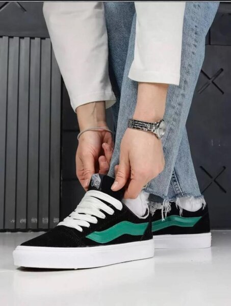 Vans Knu