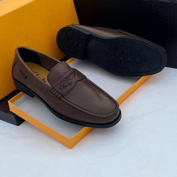 CLARKS SHOES