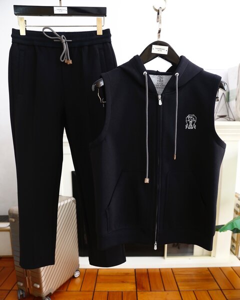 Truck suit