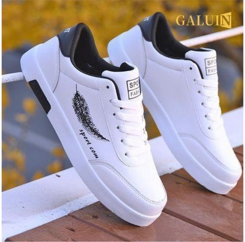 Baskets blanches sport élégantes