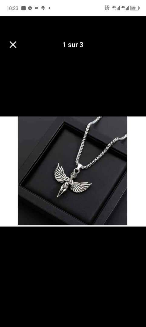 Chaine pendentif en crucifix