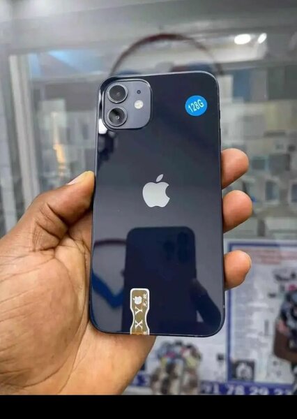 iPhone 12 simple 128GB Noir