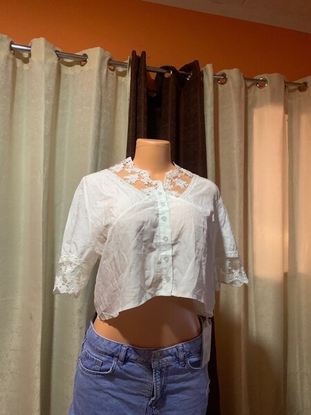 Club/crop tops