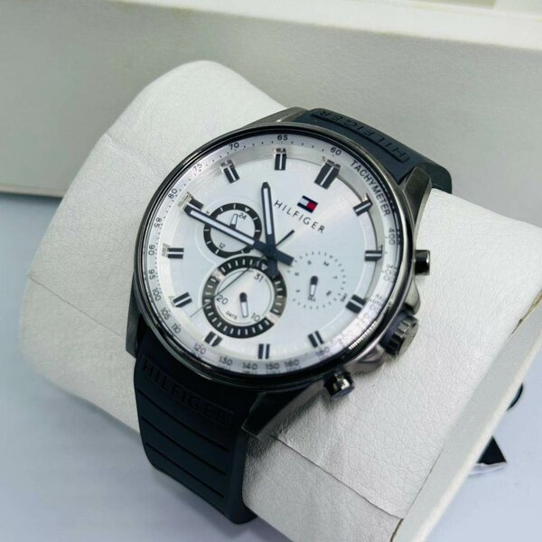 montre Tommy hilfiger