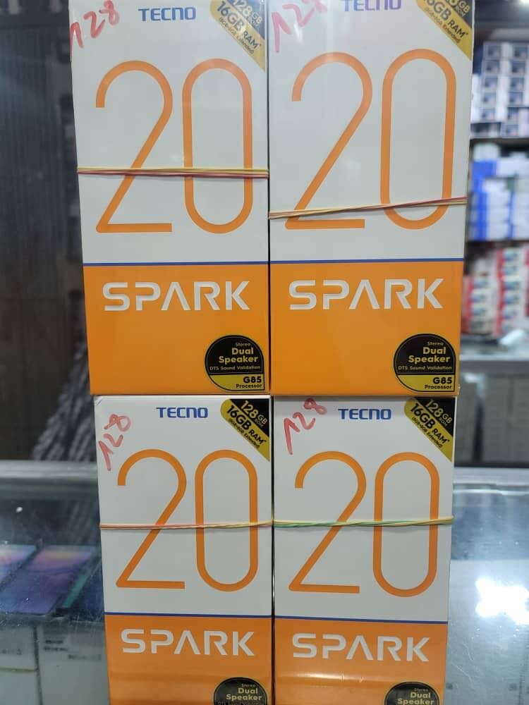Tecno Spark 20 128 giga 4 giga ram