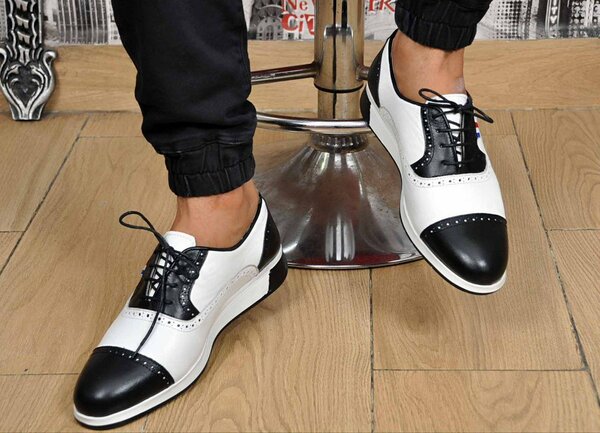 Chaussures originales