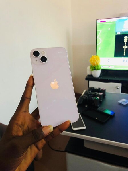 iPhone 14 Plus