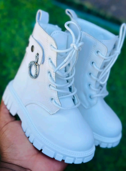 Kids shoes