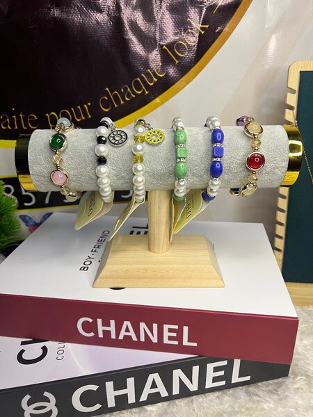 Bracelets colorés en perles