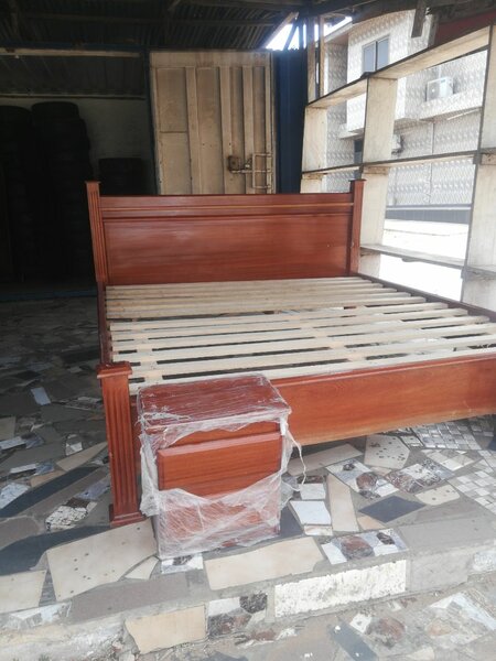 King size Bed