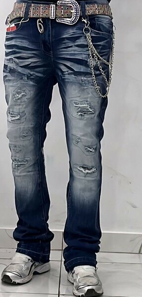 Jeans déchirés mode homme