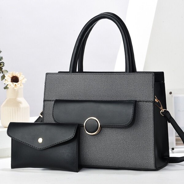Sac à main élégant avec pochette