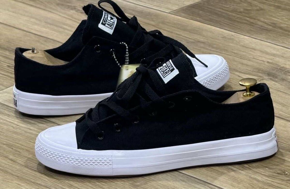 Baskets Noires Classiques Homme