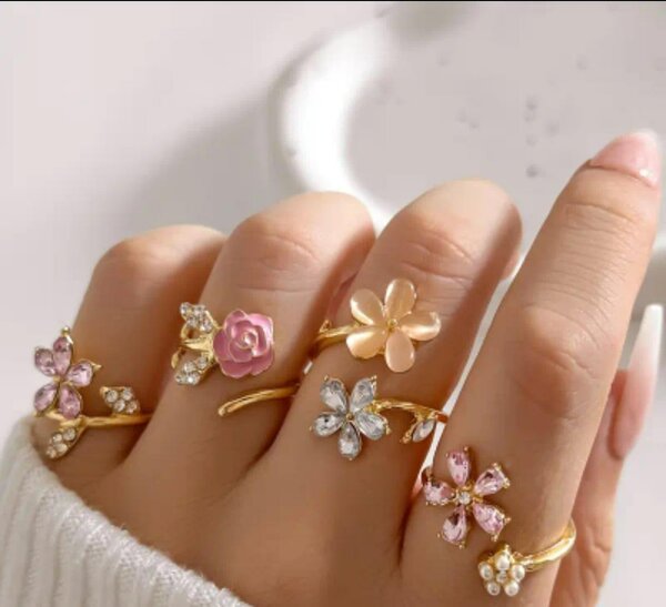 Bague Fleurie Élégante