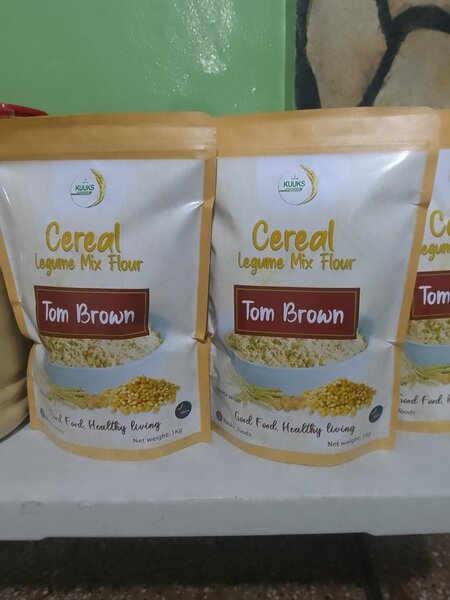 Kuuks Tombrown