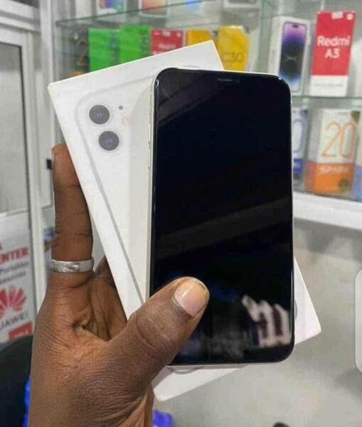 iPhone 11