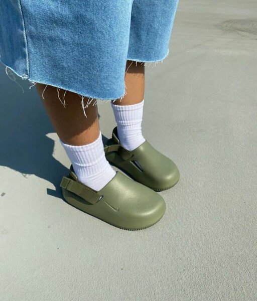 NIKE CROCS
