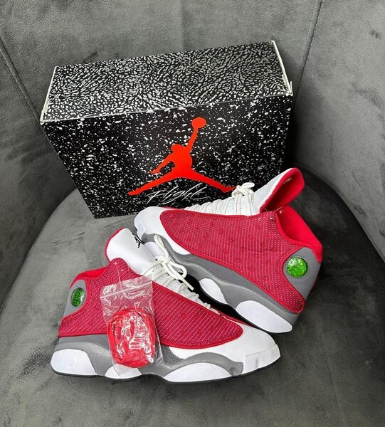 AIR JORDAN 13