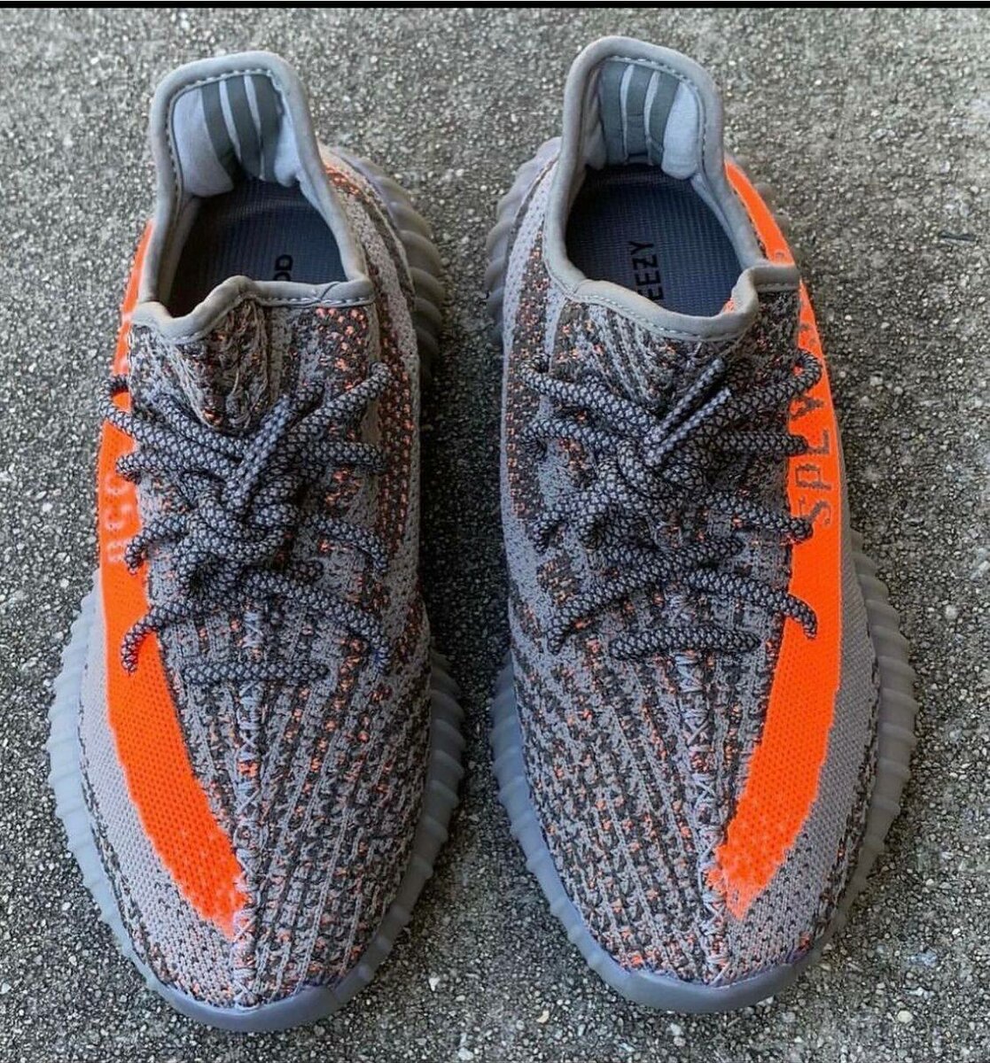 Yeest Sneakers