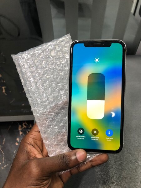 iPhone XR 64G Blanc