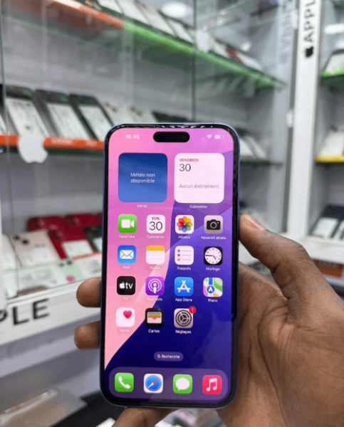 iPhone 16simple