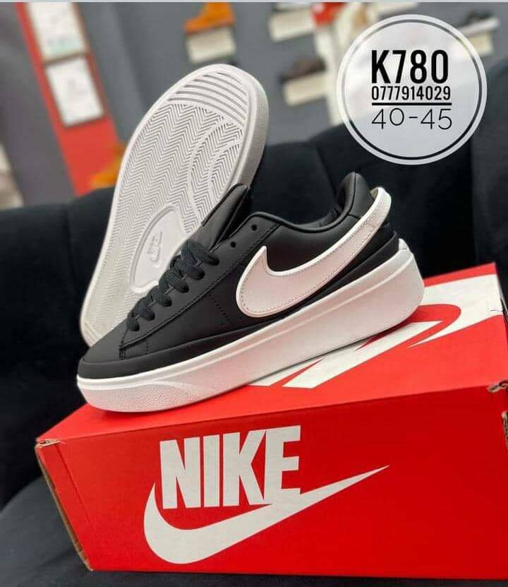 Nike Sneakers