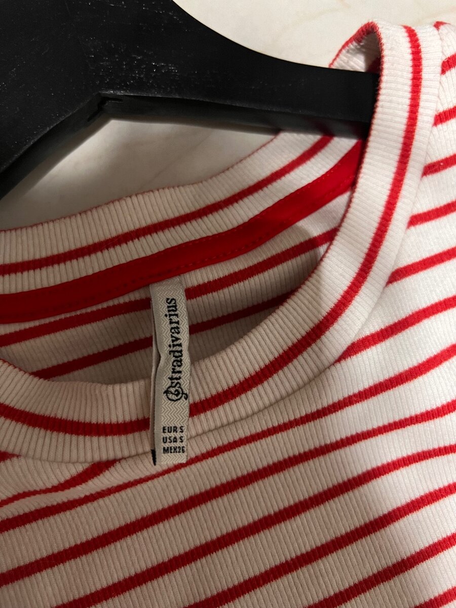 Платье Stradivarius которого уже не найдешь в Москве и в Биш