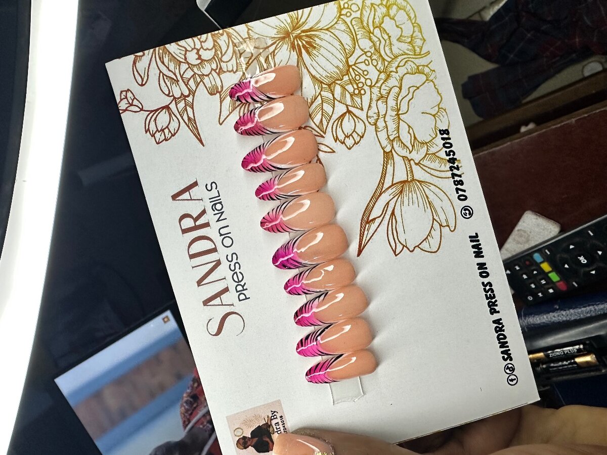 Press on Nail