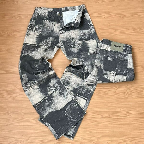 Baggy jeans