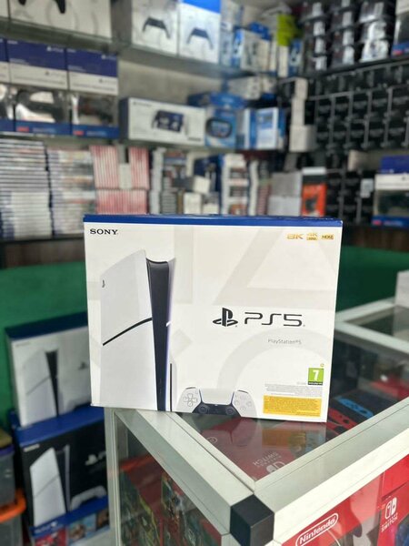 PS5 SLIM STANDARD NEUVE SCELLÉE
