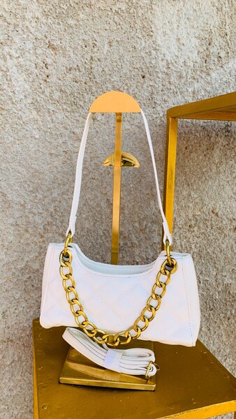 LADIES HANDBAGS- 24061