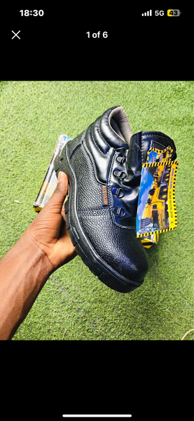 Safety boots