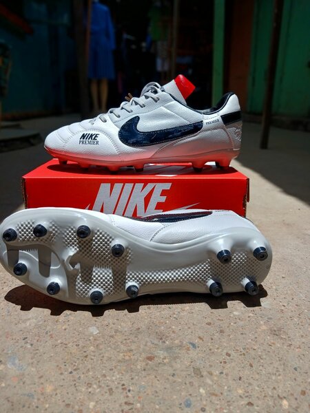 Soccer boots
