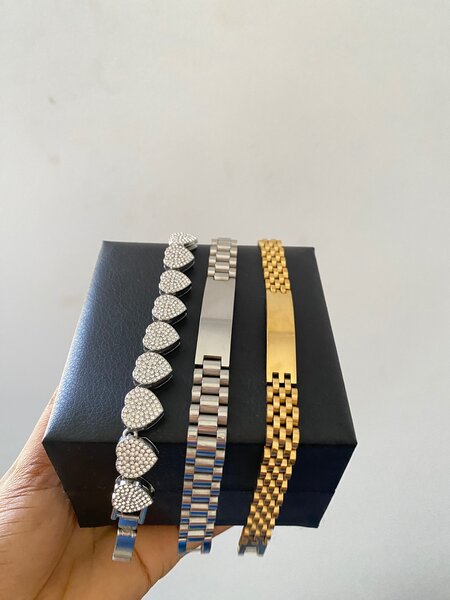 Bracelet
