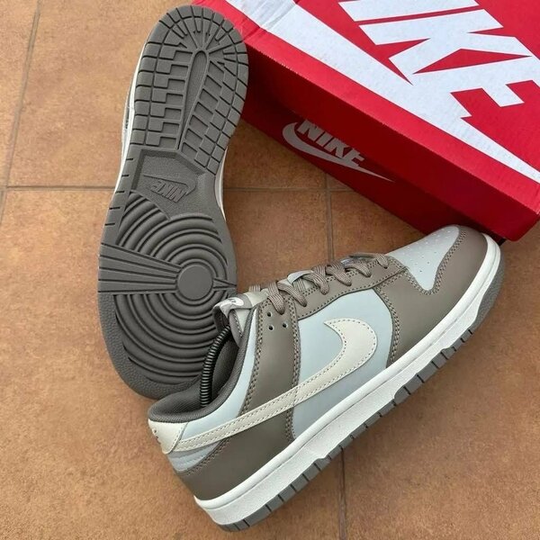 NIKE SB CLASSIC