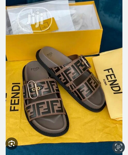Ladies slippers