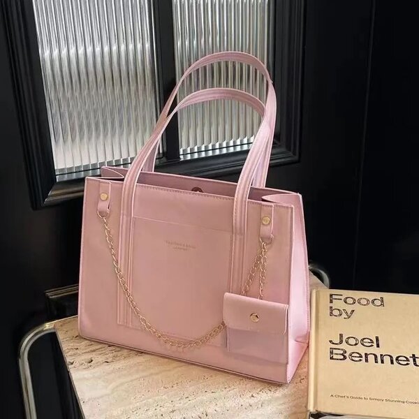 Hand bag