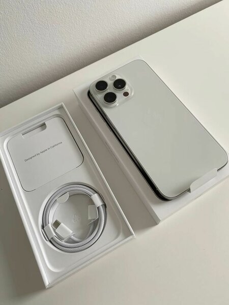 iPhone 15