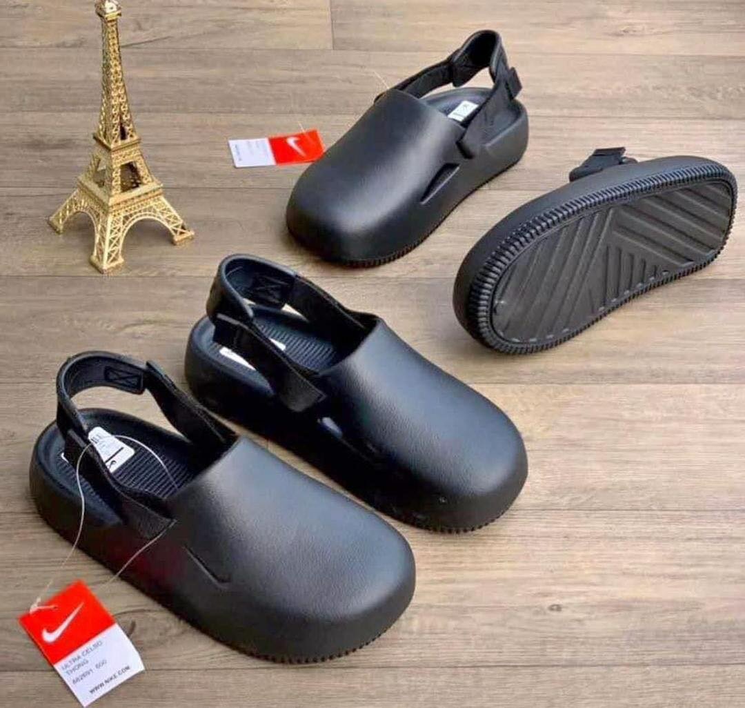 Crocs Nike