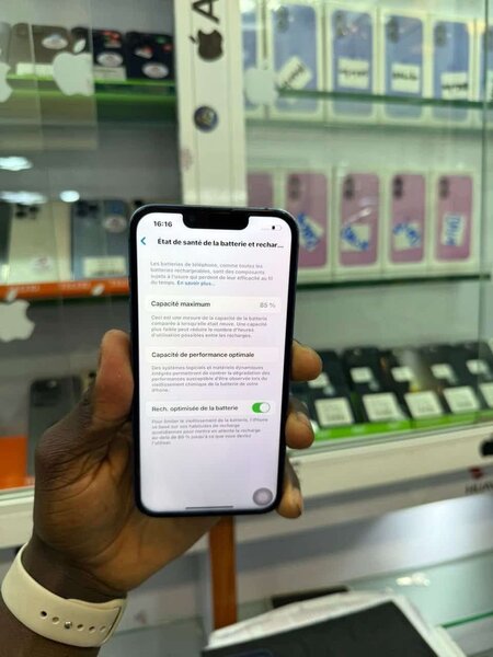 iPhone 13