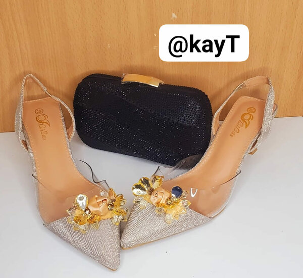 Beige shiny shoes
