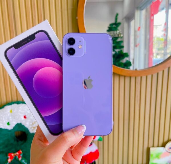 iPhone 12 64gig