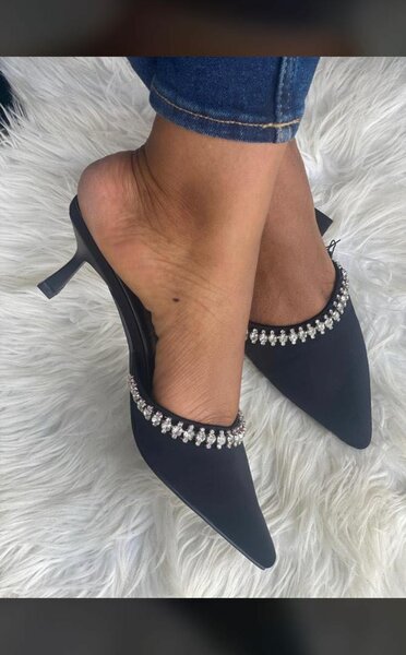Ladies heel