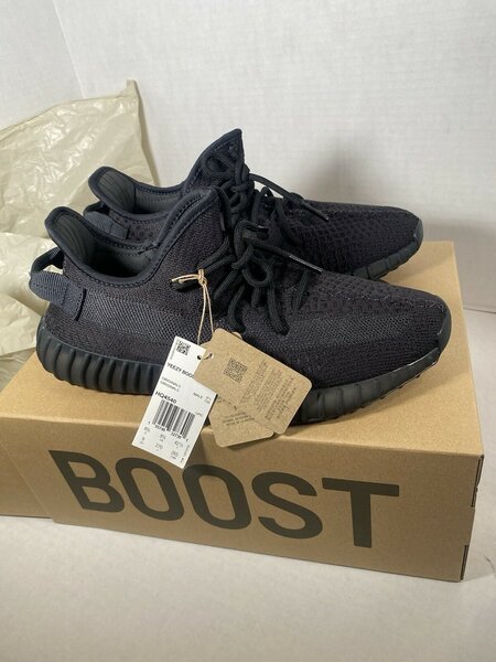 Sneakers noires tendance