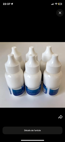 Solution nettoyante oculaire