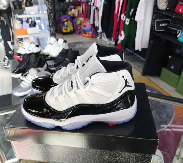 Jordan 11