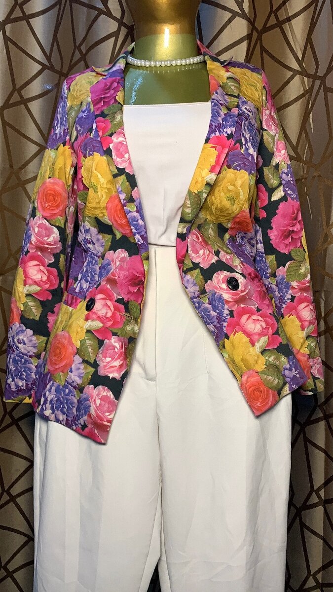 Blazer fleuri et pantalon