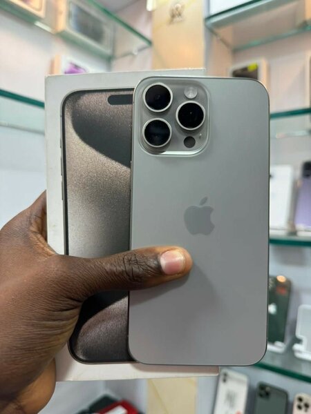 iPhone 15 Pro Max